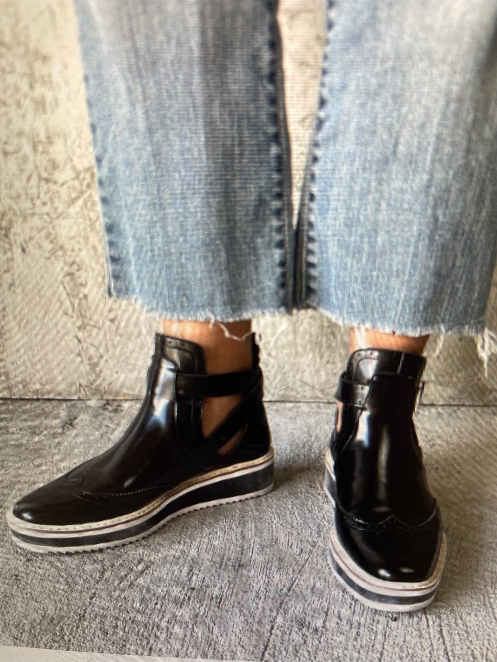 Zara Women’s Black Cutout wingtip platform buckle Ankle Shoes - Picture 2 of 8